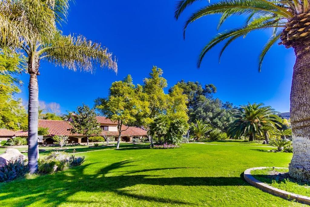 Vineyard Hacienda Hotel Spring Valley  Eksteriør billede